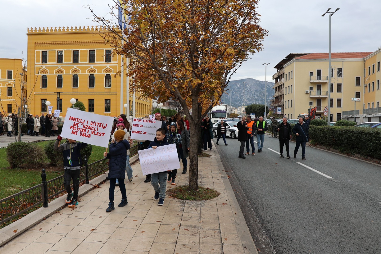 Prosvjetari u HNK najavili novi štrajk: Potplaćeni smo, poniženi, nesigurni...