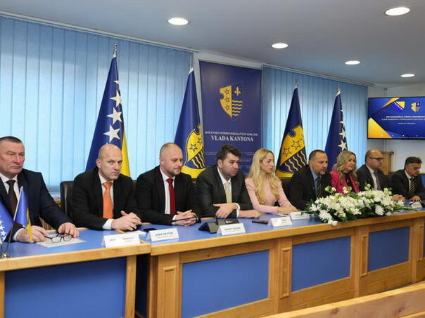 Protekla godina bez ugrožavanja stabilnosti institucija i budžeta