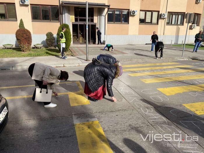 Protesti građana u Tuzli: Dosta je šutnje