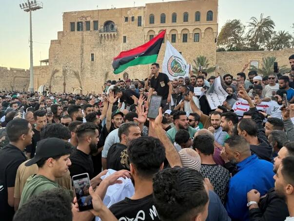 Protesti u Tripoliju eskalirali: Demonstranti zahtijevaju pad vlade