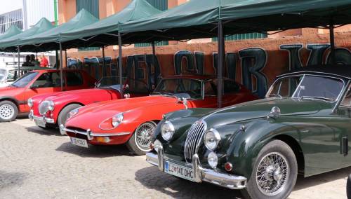 Prvi muzej oldtimera izložio oko 150 automobila starih i do 100 godina