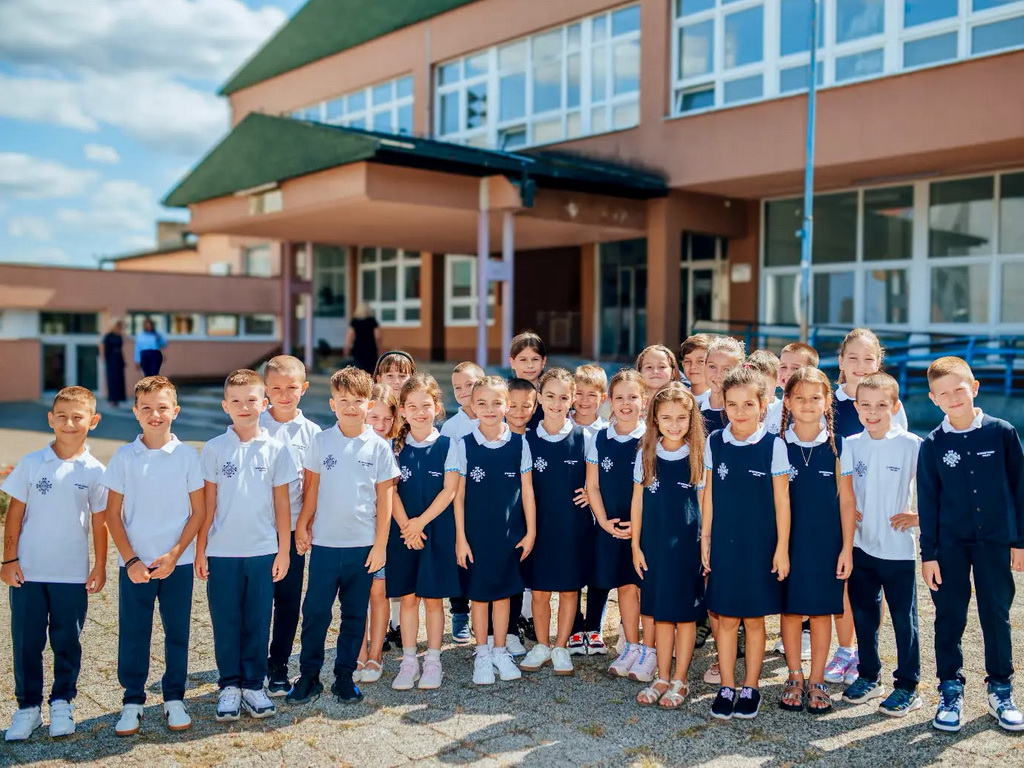 Prvo odjeljenje u Banjaluci koje je obuklo školske uniforme