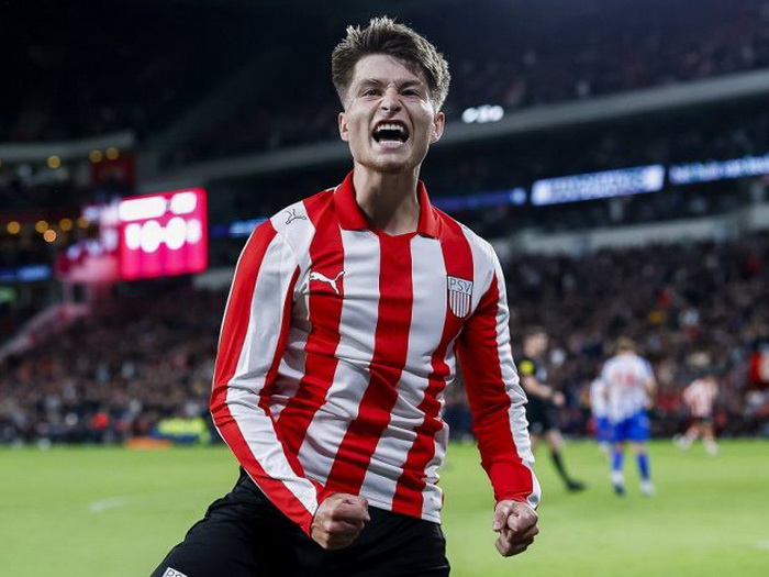 PSV slavio protiv Heerenveena, pogledajte majstoriju Bajraktarevića