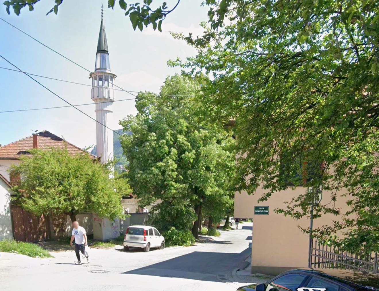 Pucnjava kod džamije u Sarajevu, ranjen Almer Inajetović