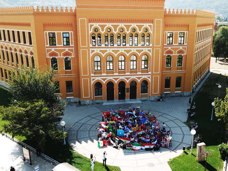 "Put oko svijeta za 80 minuta" sa učenicima iz više od 70 zemalja