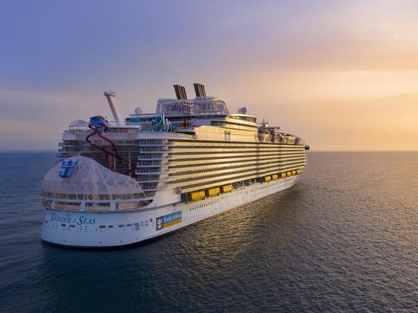 Putnik kruzera preminuo nakon što je popio 33 pića