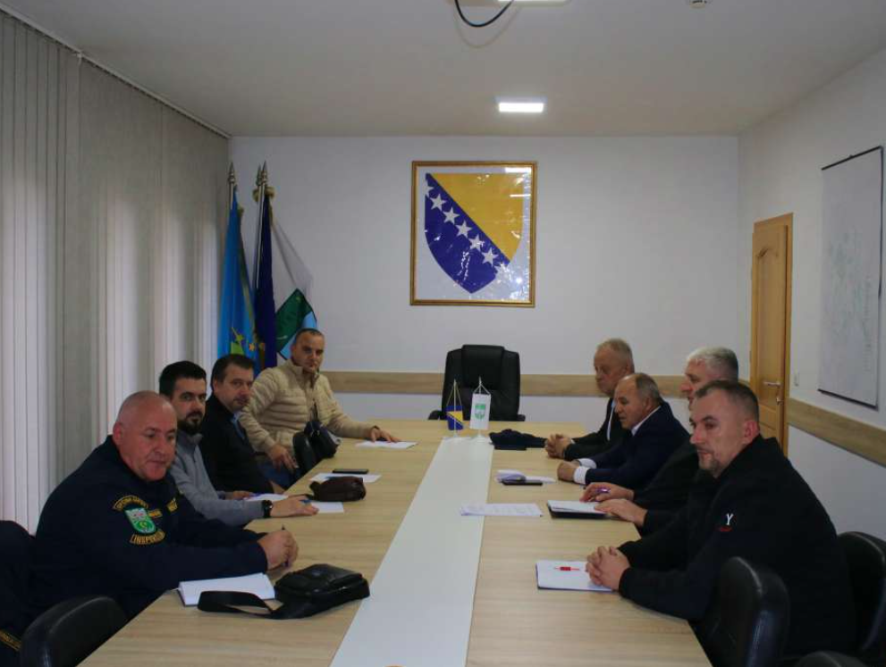 Radna grupa za rješavanje pasa lutalica za Kalesiju, Sapnu i Živinice: Osnovati azila za pse