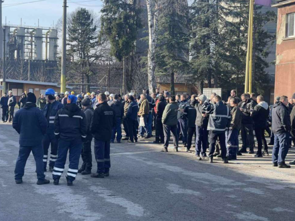 Radnici napustili Koksaru Lukavac, peći bez nadzora, moguća ekološka katastrofa