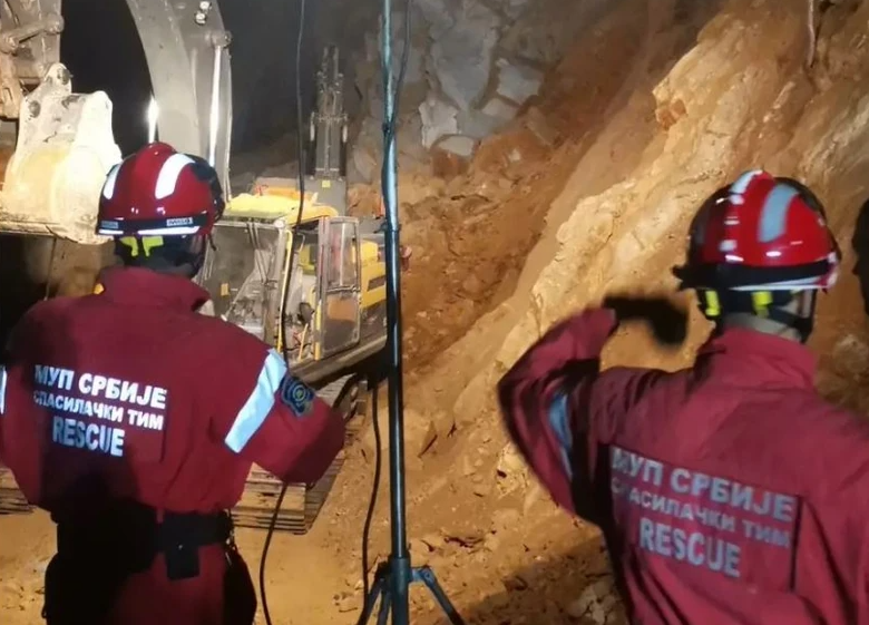 Radnik poginuo u Srbiji nakon što su ga zatrpale tone kamenja