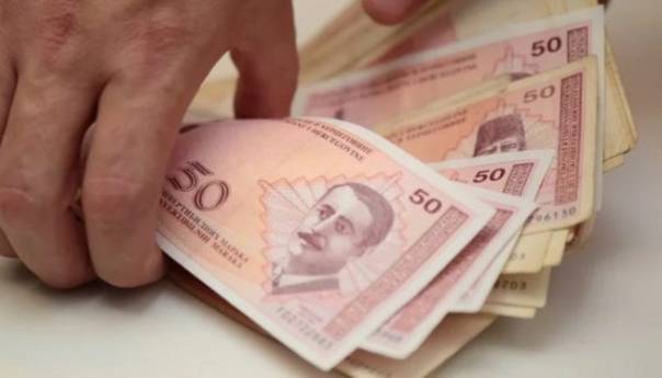 Radnik pumpe ukrao 4.000 KM pazara