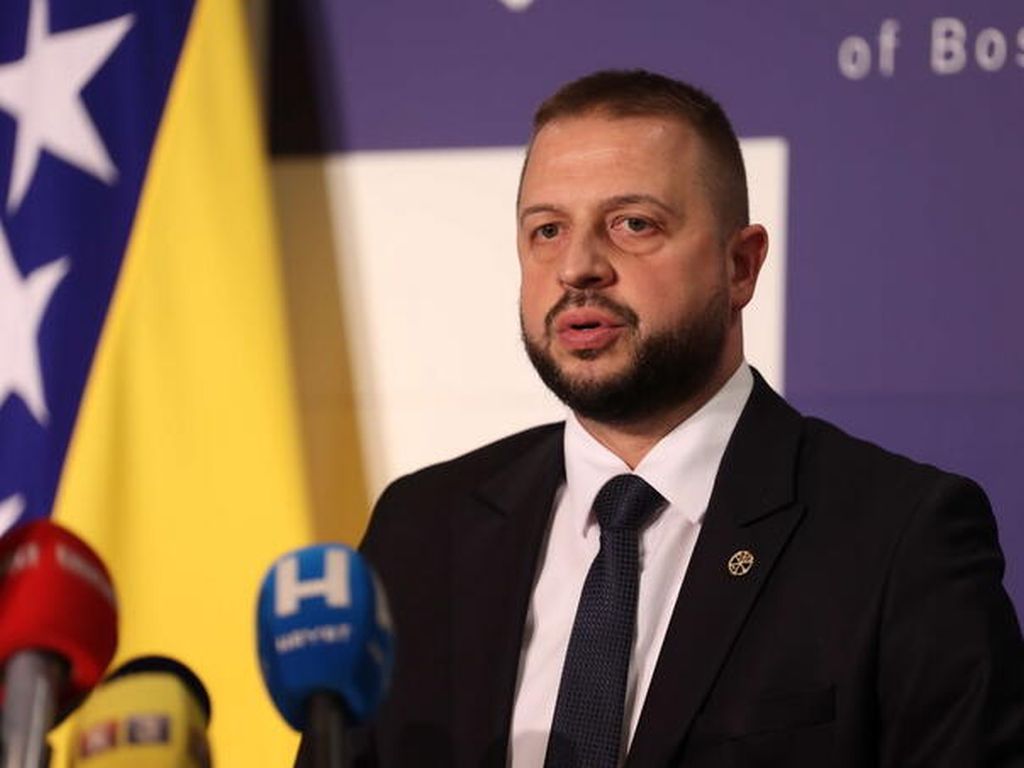 Raskol u SDS-u nakon kraha na izborima, Nešković oštro reagovao