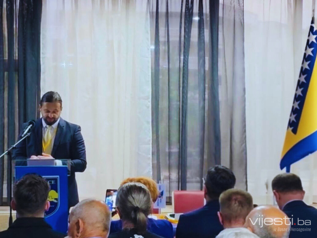 Raspad u TK: Svi članovi napustili SBiH u Živinicama