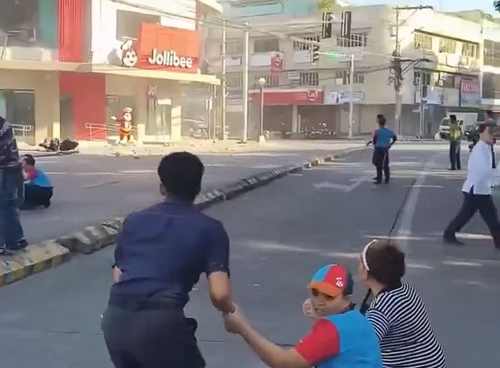 Raste broj žrtava na Filipinima: Najmanje 15 poginulih, preko 120 povrijeđenih