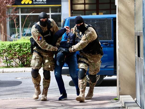 Razbijena mreža pranja novca u BiH: Ovo su 18 optuženih!