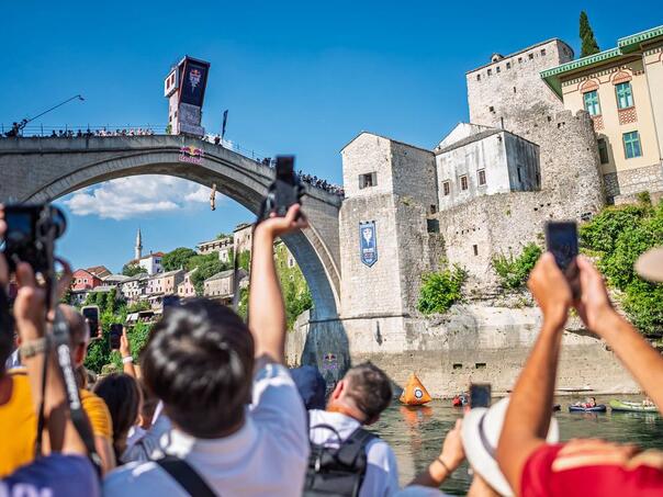 Red Bull Cliff Diving Svjetska serija: Odlučujući skokovi u borbi za pobjede u Mostaru
