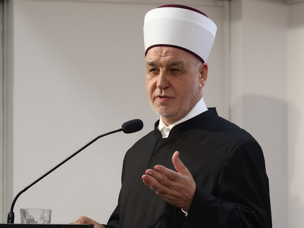 Reis Kavazović sutra predvodi dženazu u odsustvu za bivšeg emira Države Katar