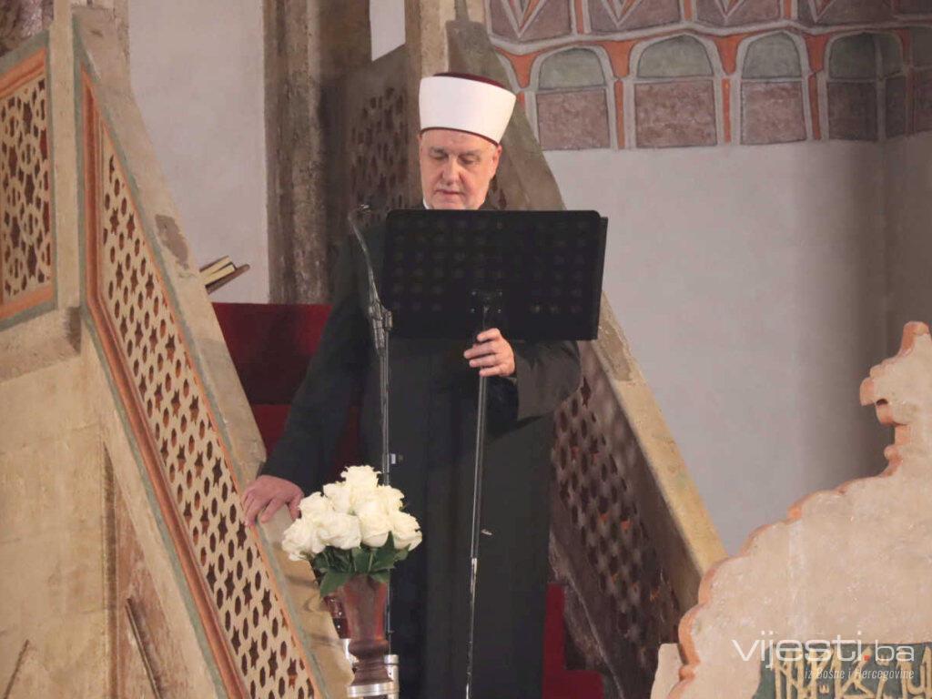 Bajramska hutba: Nad našim glavama nadvila se ozbiljna prijetnja