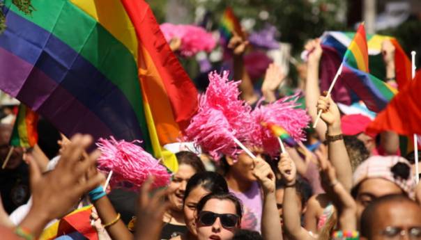 Rekordnih 18 miliona Amerikanaca izjašnjava se kao LGBT