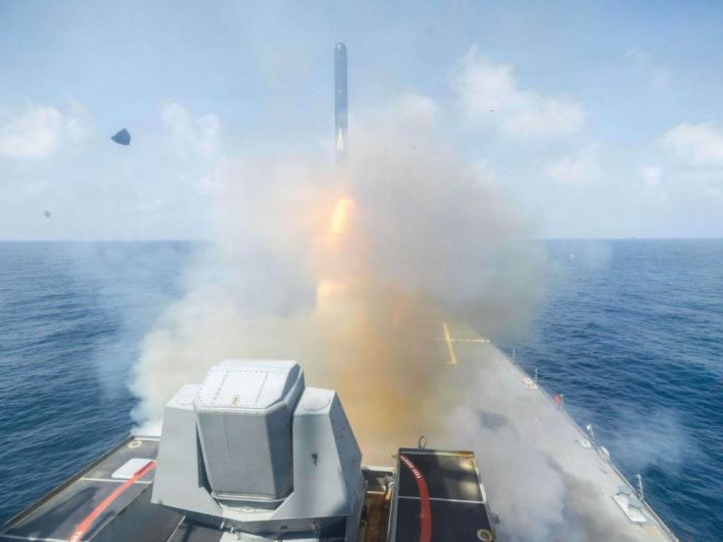 Reuters: Amerika potrošila gotovo sve dalekometne rakete u ratu protiv Irana