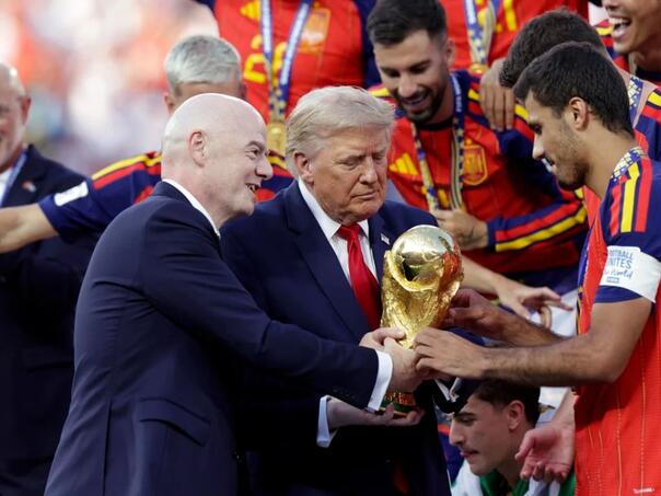 Rodri i Infantino pokušali skloniti Trumpa s bine, on sve ignorisao
