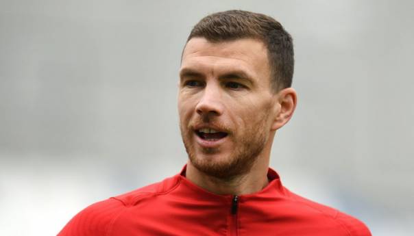 Roma želi raskinuti ugovor sa Džekom!