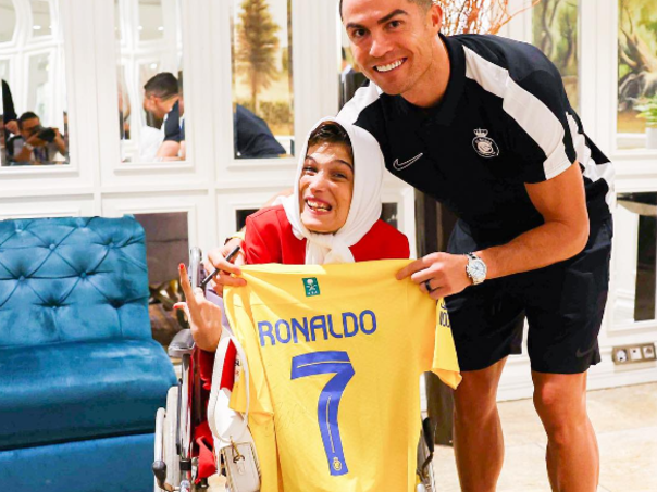 Ronaldo ispunio životnu želju iranskoj slikarki Fatimi