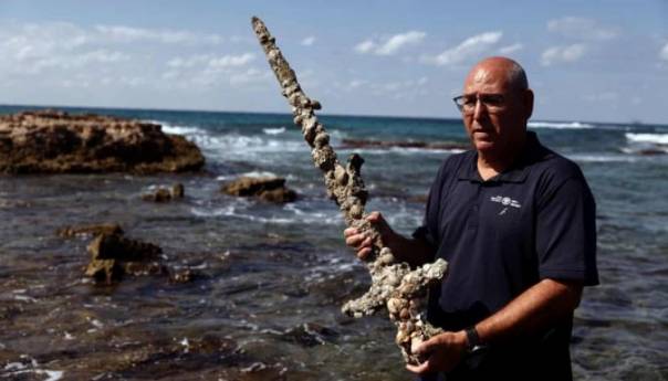 Ronilac pronašao krstaški mač star 900 godina kod izraelske obale