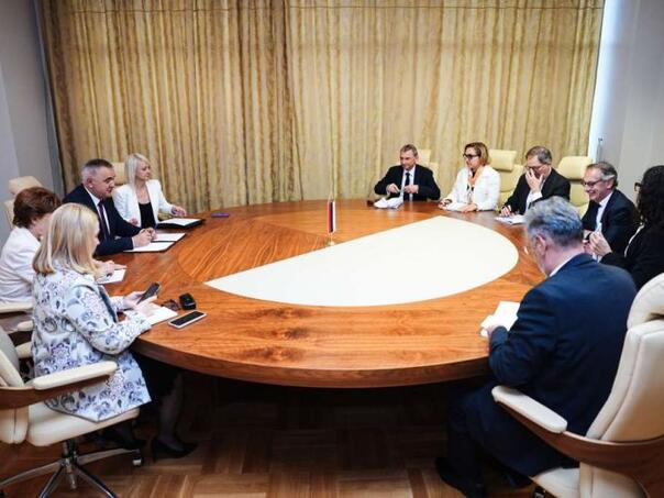 RS i EBRD nastavljaju partnerstvo - Naglasak na energetiku, puteve i privredu