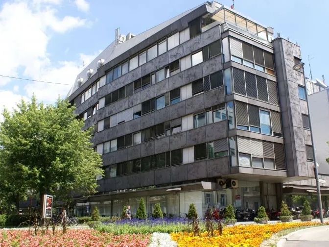 RTV Slovenija se zadužila zbog isplate plata