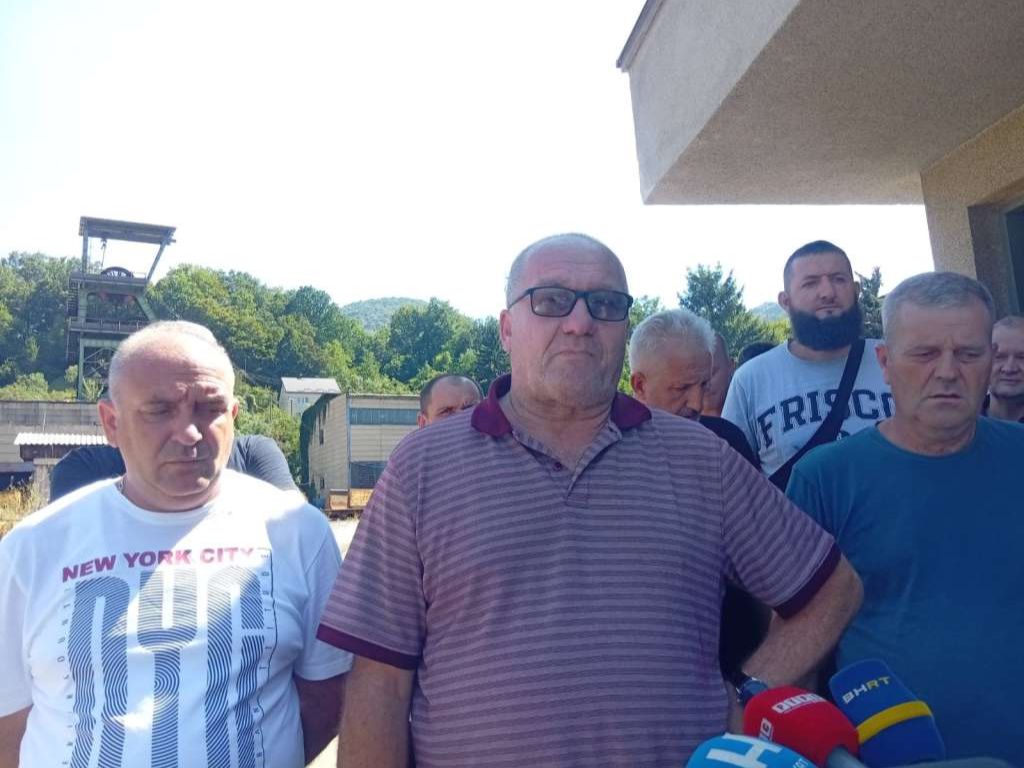 Rudari ne odustaju: Trojica sindikalaca silaze u jamu, protest se nastavlja