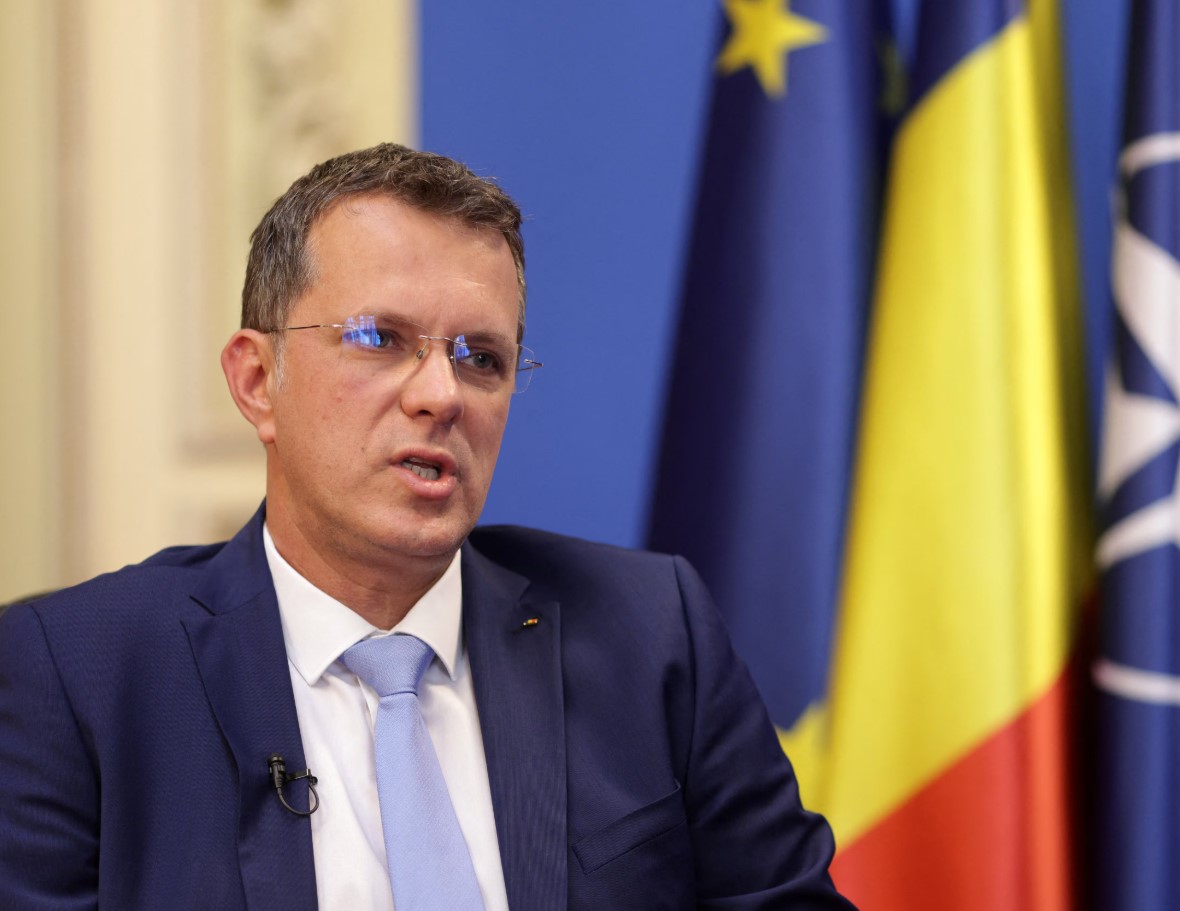 Rumunski ministar odbrane podnosi ostavku jer je lagao o diplomi