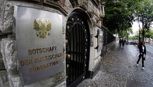 Rusija odlučila zatvoriti četiri diplomatska predstavništva u Njemačkoj
