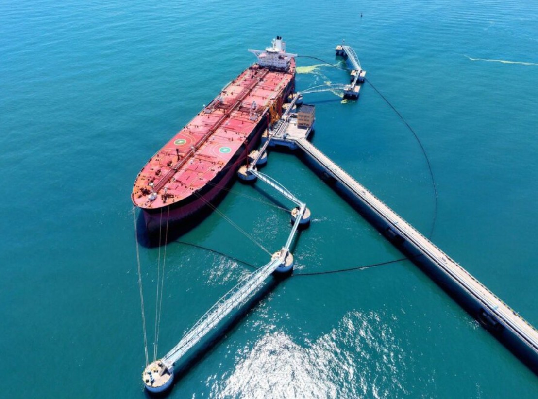 SAD daju zeleno svjetlo: Reliance Industries kupuje venecuelansku naftu