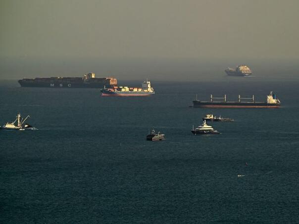 SAD formira međunarodnu koaliciju za pratnju brodova kroz Hormuški moreuz