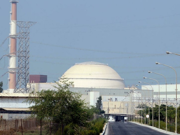 SAD i Izrael izveli napade u blizini nuklearne elektrane u Bushehru