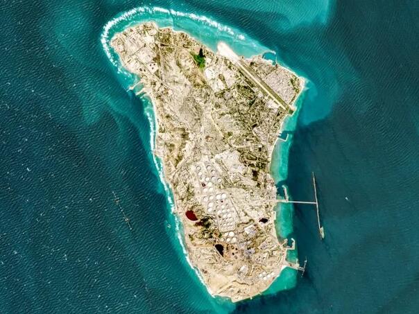 Zašto su SAD napale iransku "žilu kucavicu" - vojna postrojenja na Khargu?