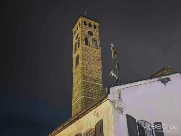 Ogledalo nebrige: Sahat-kula ponovo u mraku