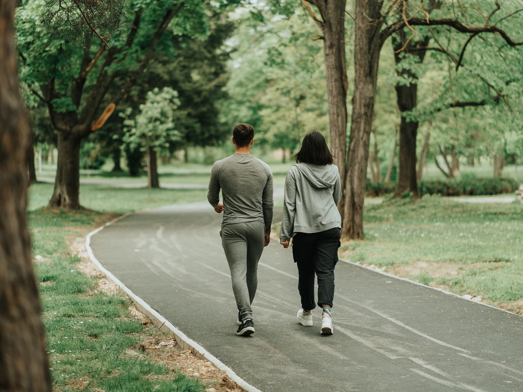 Samo pet minuta hodanja dnevno donosi 10 posto manji rizik od smrti