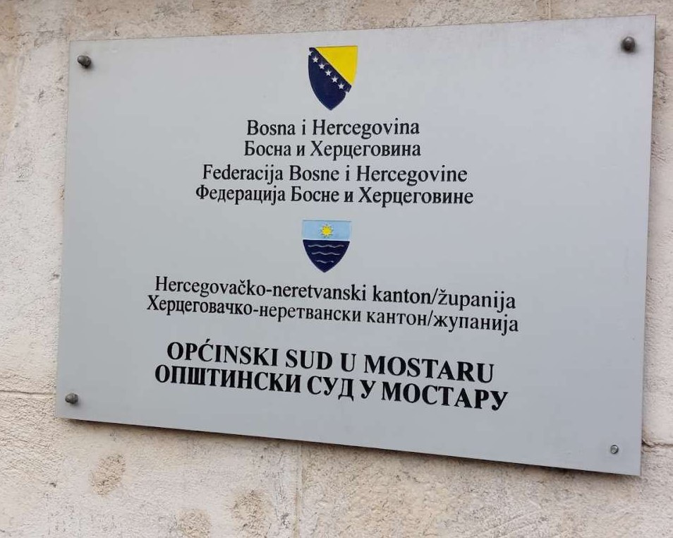 Policajac teško ranjen u Općinskom sudu u Mostaru