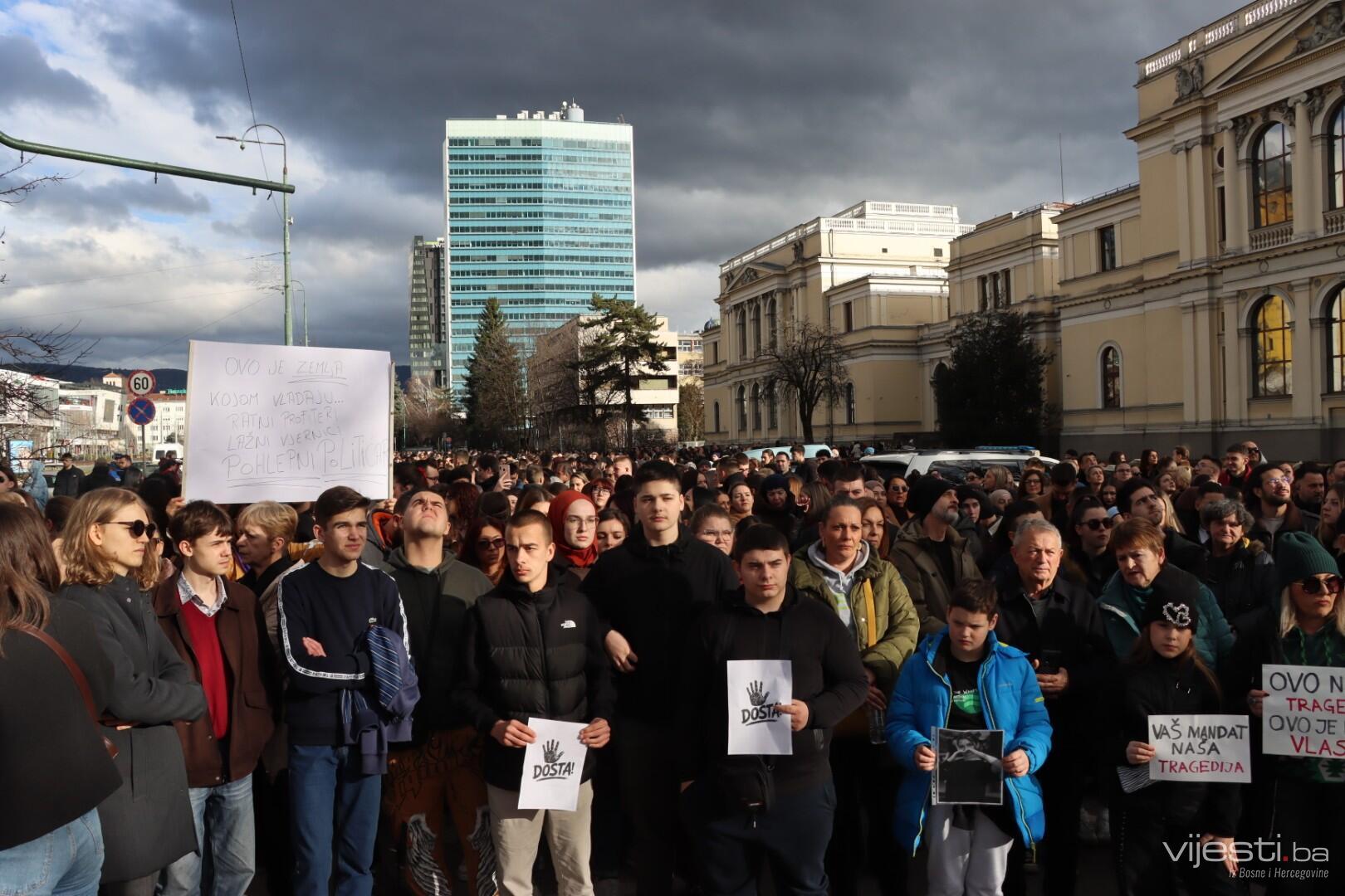 Hiljade ljudi traži pravdu: "Sarajevo plače, ali više ne šuti"