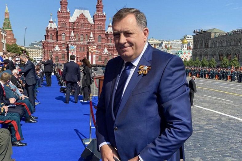 Šareno društvo na paradi u Moskvi: Dodik, Abhazija, Južna Osetija...