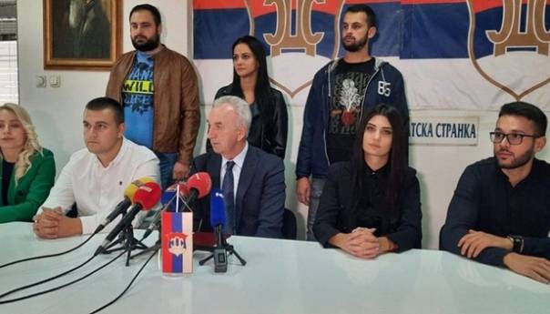 Šarović: Dodik da reaguje na Komšićevo ponašanje 