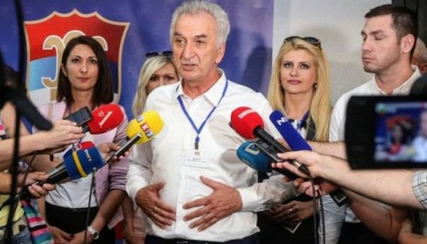 Šarović: Odustanite od kupovine helikoptera i novac usmjerite u zdravstvo