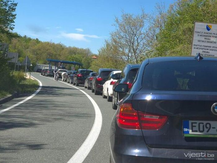 Savjet vozačima: Zbog vrućina vozite ujutro ili navečer