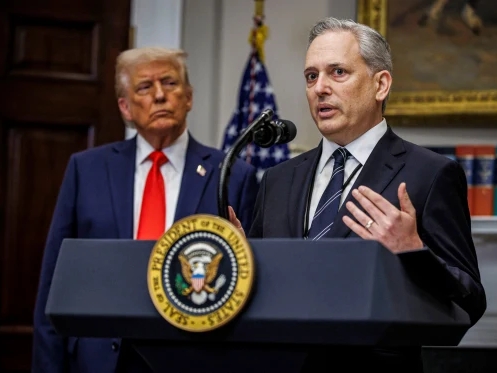 Savjetnik Bijele kuće pozvao "na izlazak iz rata s Iranom"