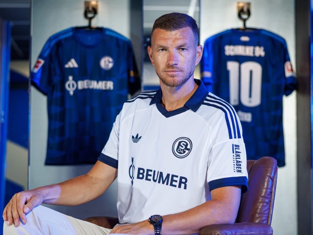 Schalke za samo dva i po sata prodao 40 hiljada novih dresova