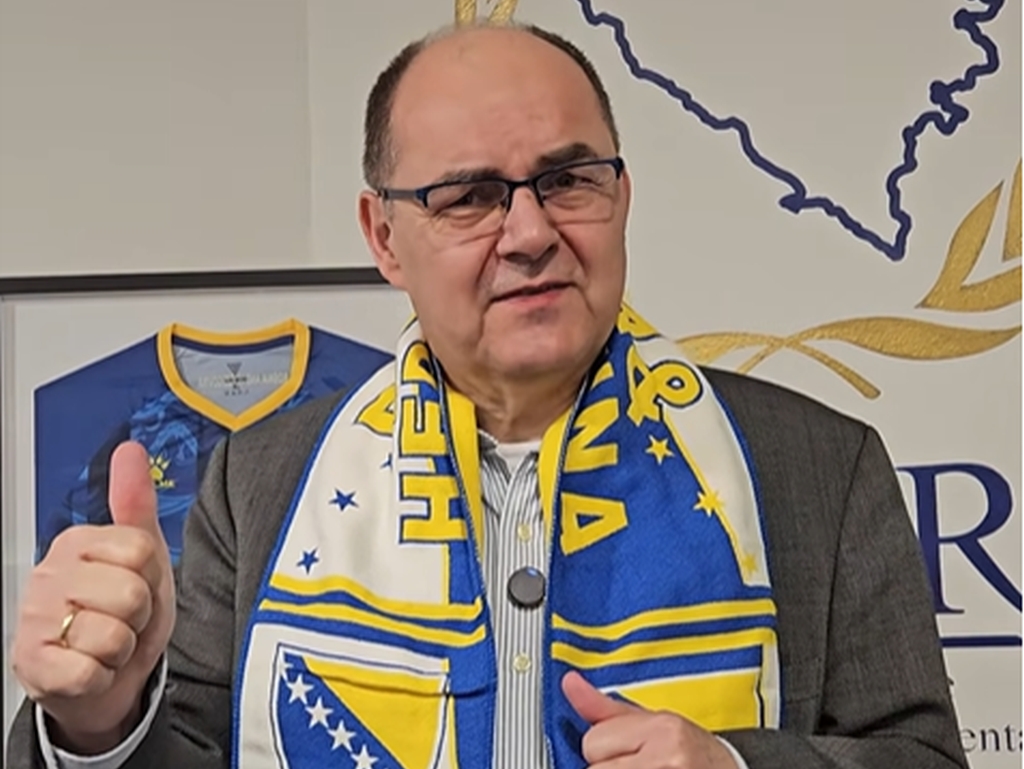 Schmidt sa šalom BiH poslao poruku: Hajmo Zmajevi!