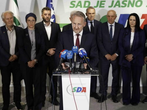 SDA: OHR mora ostati s punim ovlastima, sve drugo državu gura u blokade i konflikte
