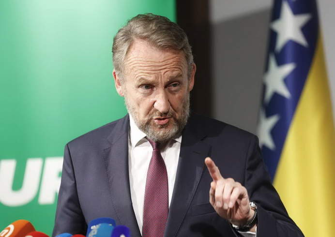 SDA: Usvojiti izmjene Izbornog zakona kako bi se spriječile prevare na izborima