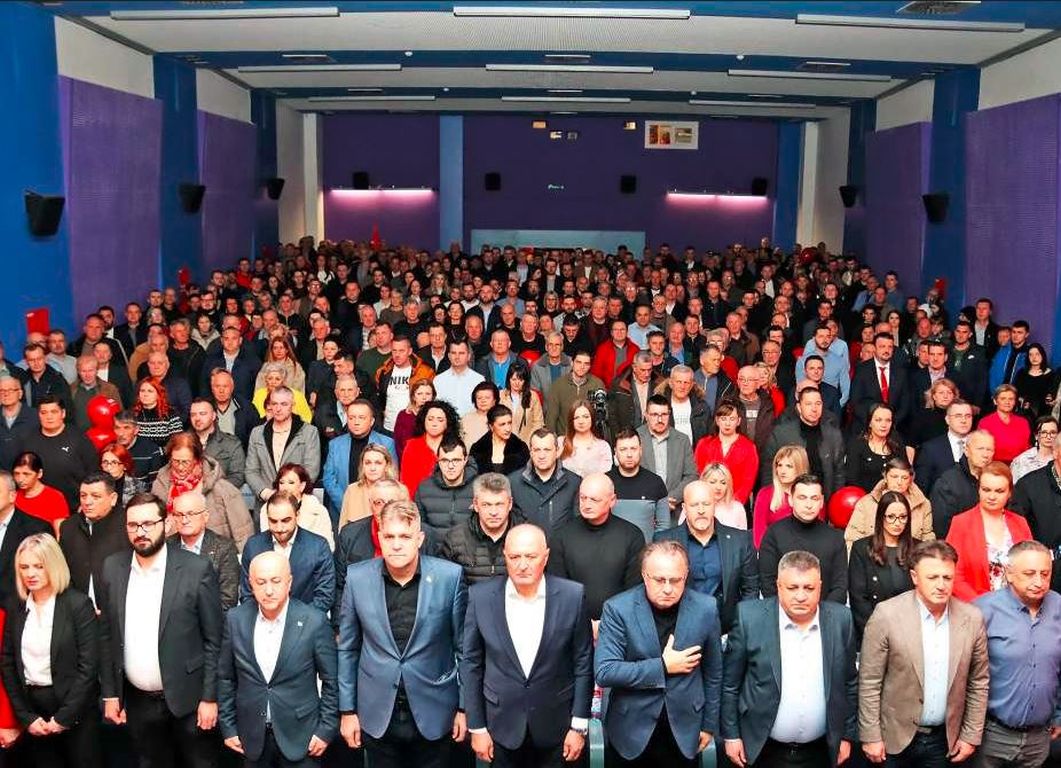 SDPBiH organizirao tribinu u Maglaju: Radnici su temelj države